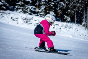 skiing, child, sporty-6035709.jpg